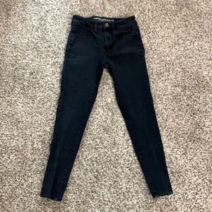 High waisted black super stretch jeans